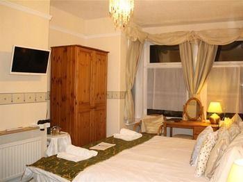Guest house The Douglas