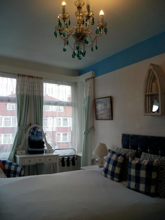 The Douglas Guest house Scarborough